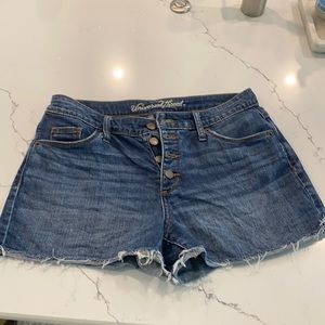 Universal Thread High Rise Shortie sz 4/27R